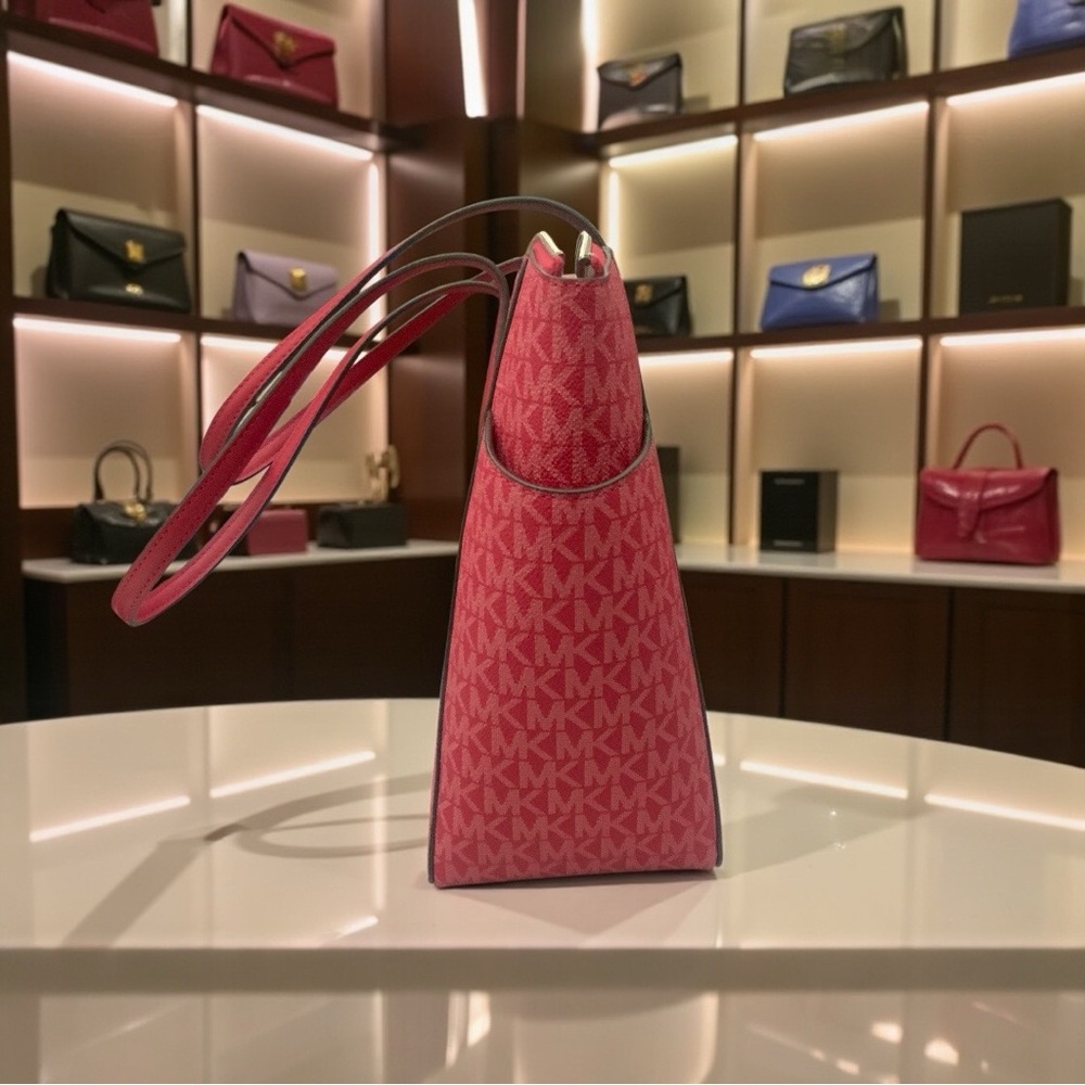Michael Kors Marilyn medium signature logo tote bag -DK Raspberry $358 - Picture 4 of 6